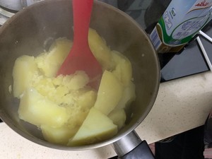 土豆泥（家庭版）的做法 步骤1